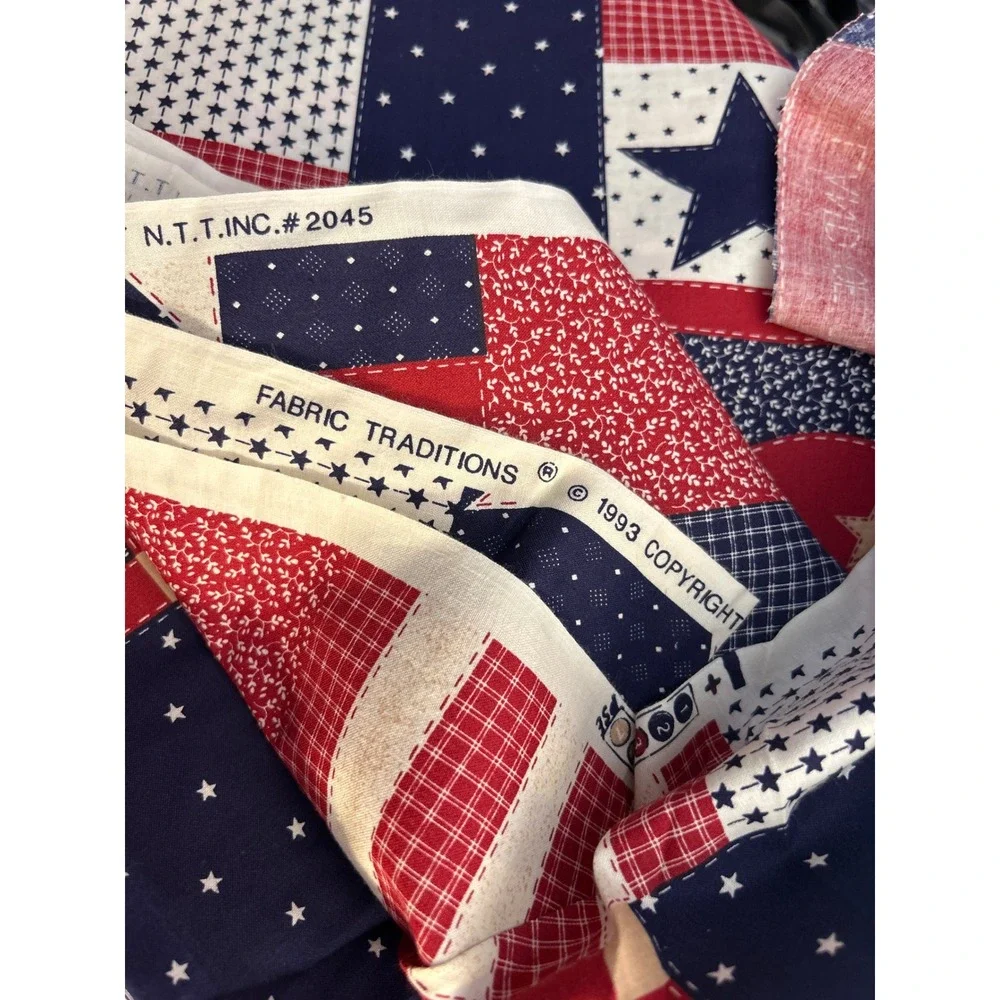 1993 Fabric Traditions Cotton Fabric Americana Patriotic Folk Art Quilt Print